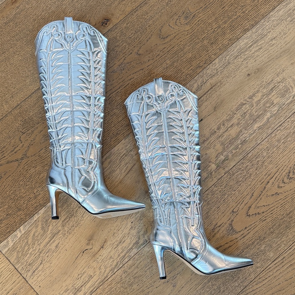 Metallic Silver Knee-High Stiletto Western Boots - Women's